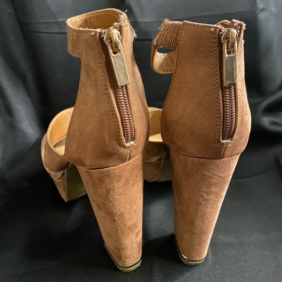 Mauve pink platforms with gold lined heel ✨ - Picture 4 of 7